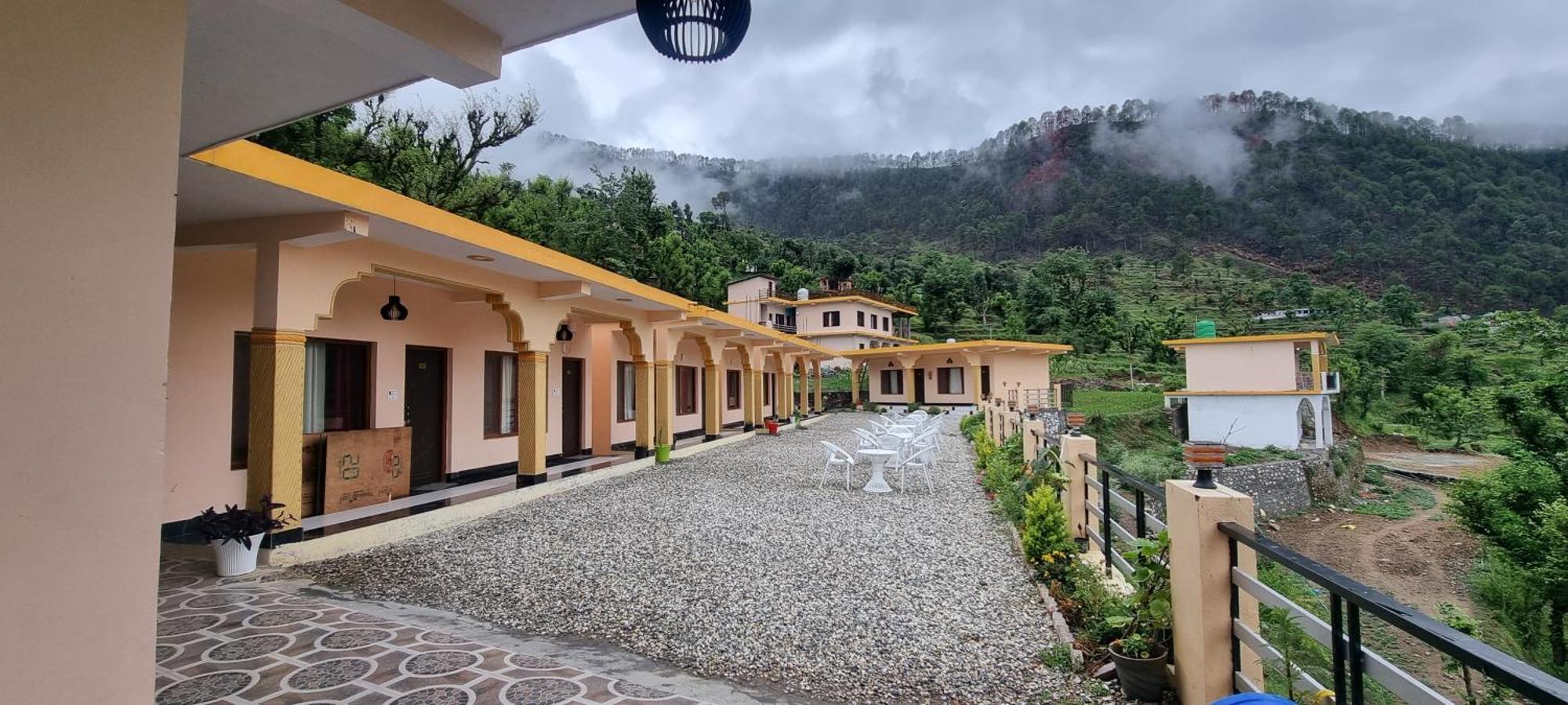 Shri Krishna Farms& Resorts Barkot 外观 照片